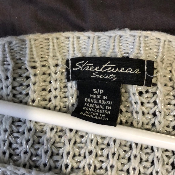 White shimmer knit sweater - Picture 3 of 4